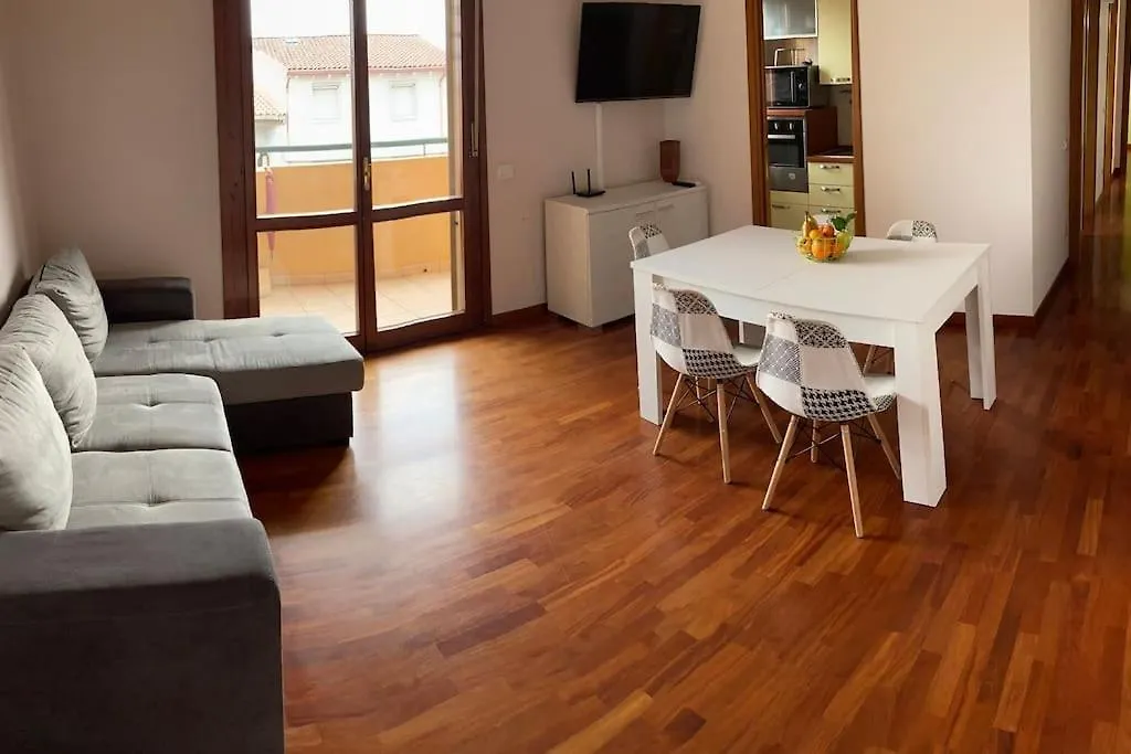 Casa Smeralda A 950M Dalla Spiaggia Quartu Sant'Elena 0*,